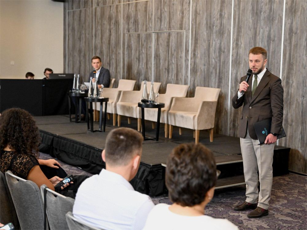 1181 image for slide