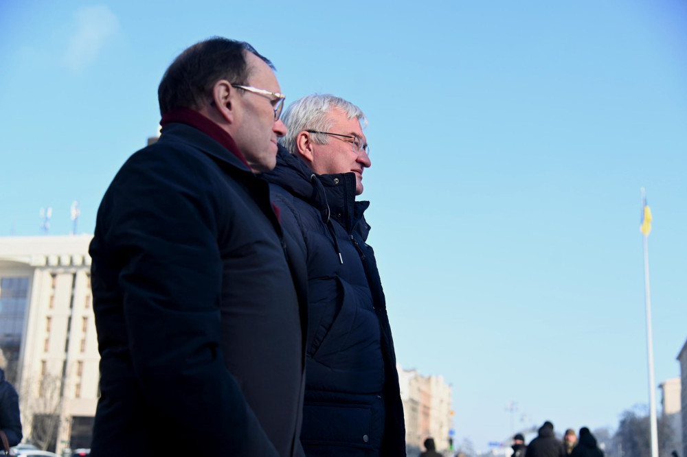 6033 image for slide